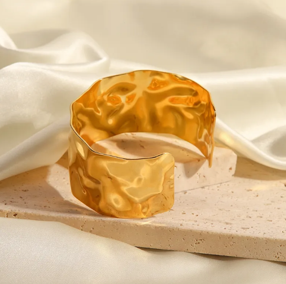 Nilo Bangle Bracelet