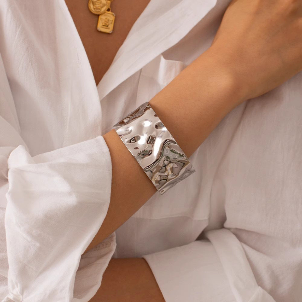 Nilo Bangle Bracelet